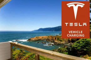 Cozy Oceanview! by OceanviewHotTubs Oceanfront! Shelter Cove, CA Tesla EV station